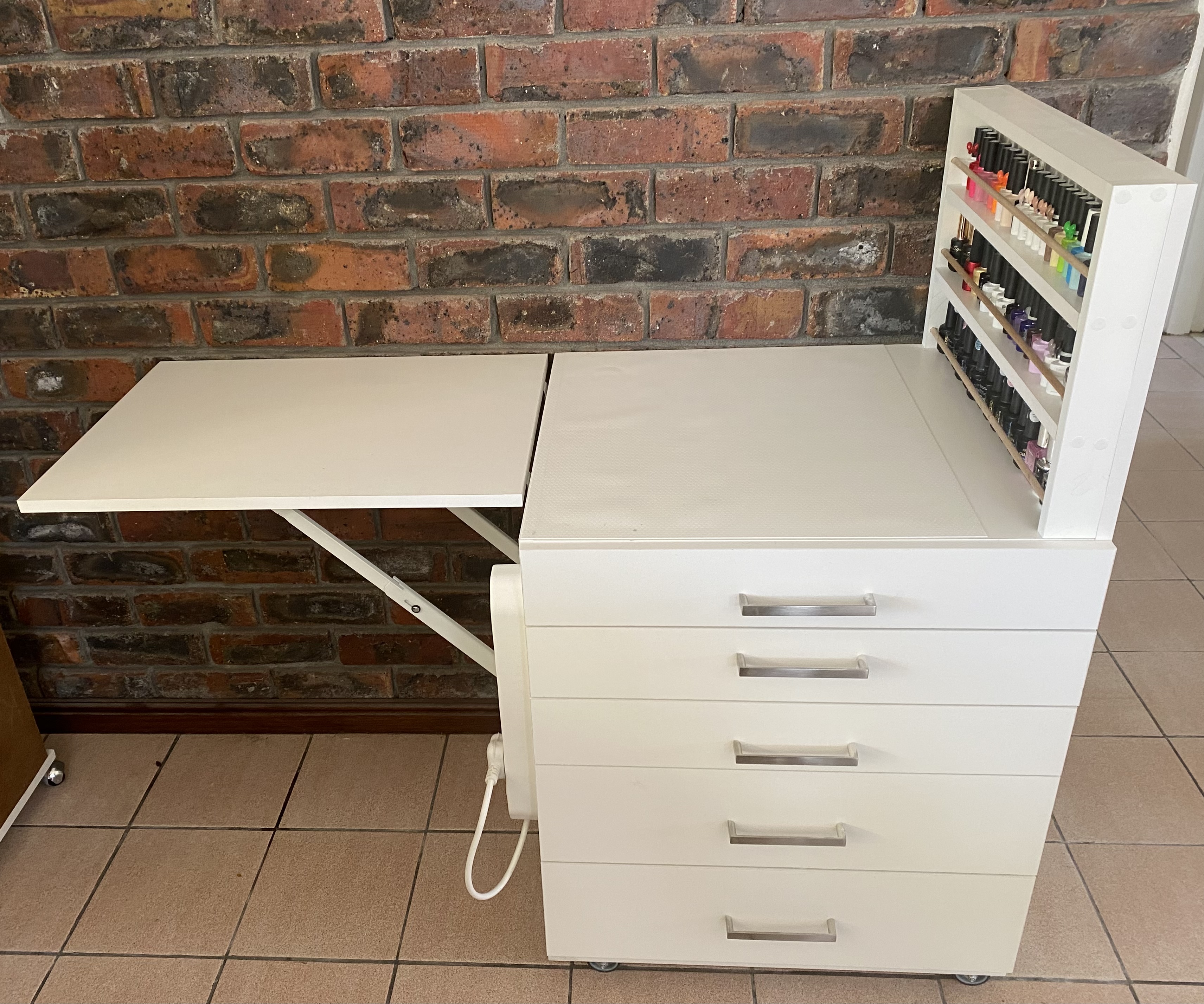 FFA56F09-61A8-415B-9184-4F35C7914582